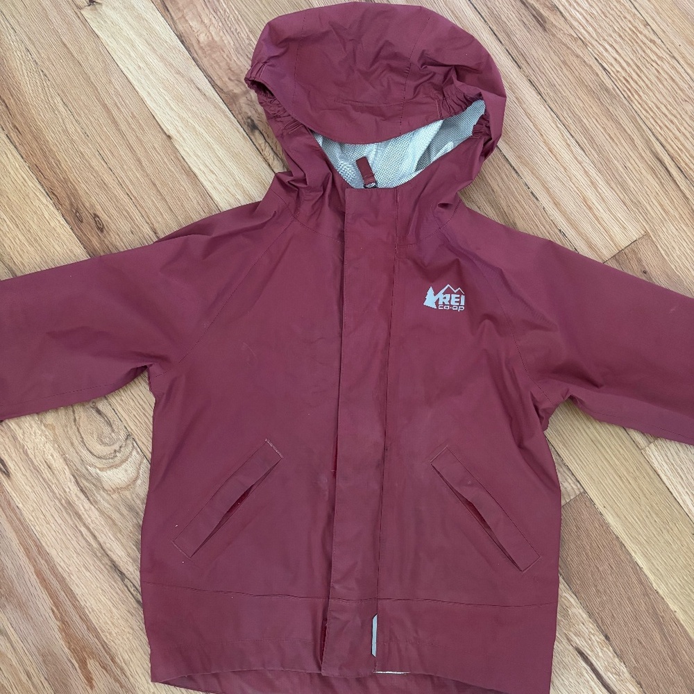 REI 3T raincoat red